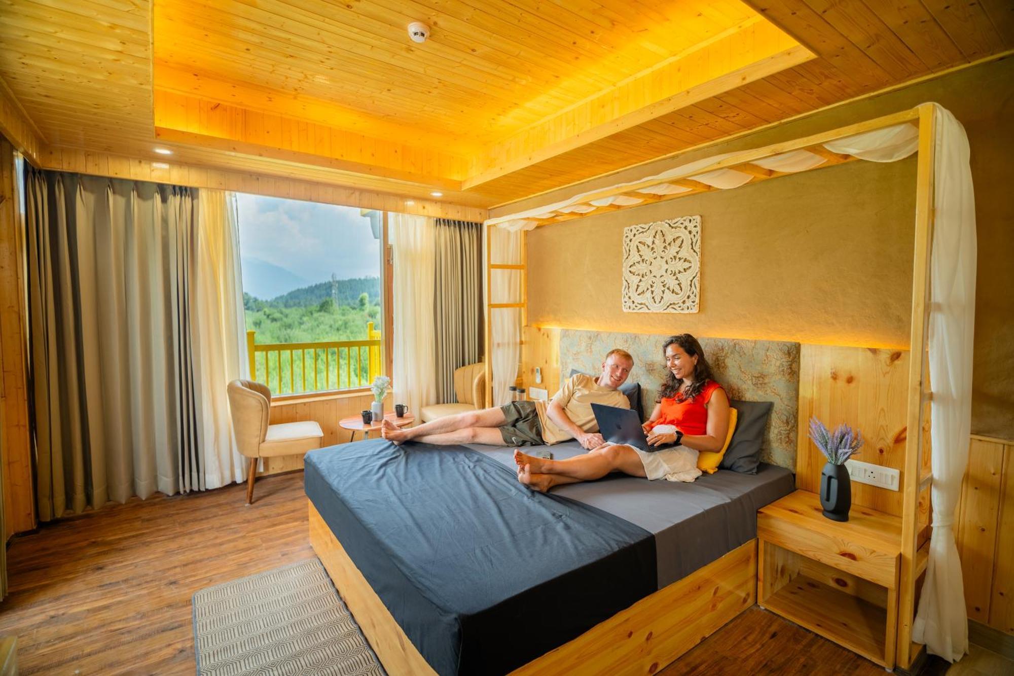 The Hosteller Old Manali, Manu Temple Room photo