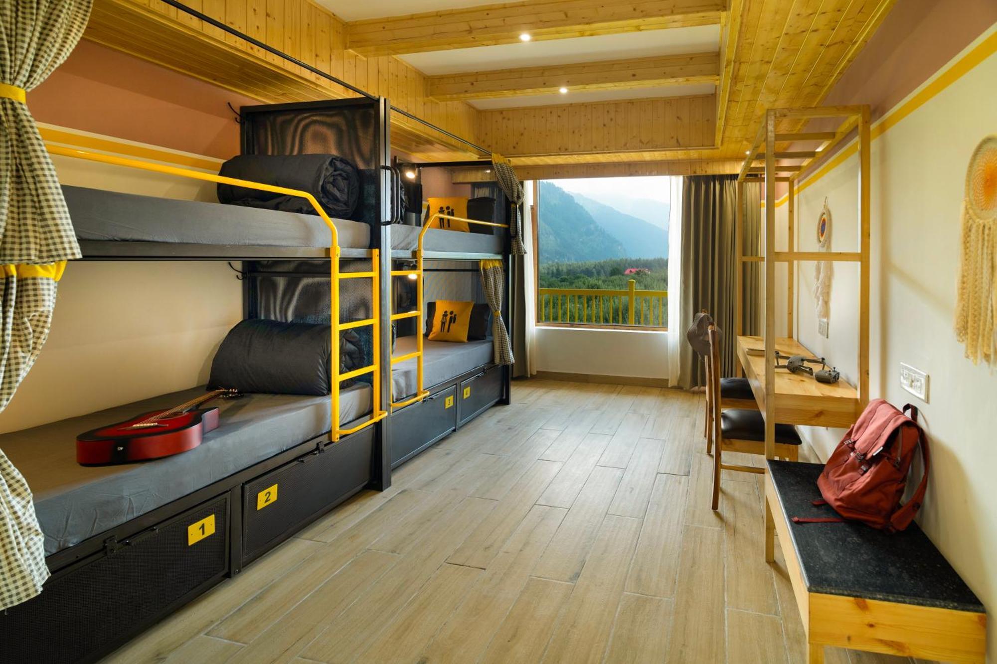 The Hosteller Old Manali, Manu Temple Room photo