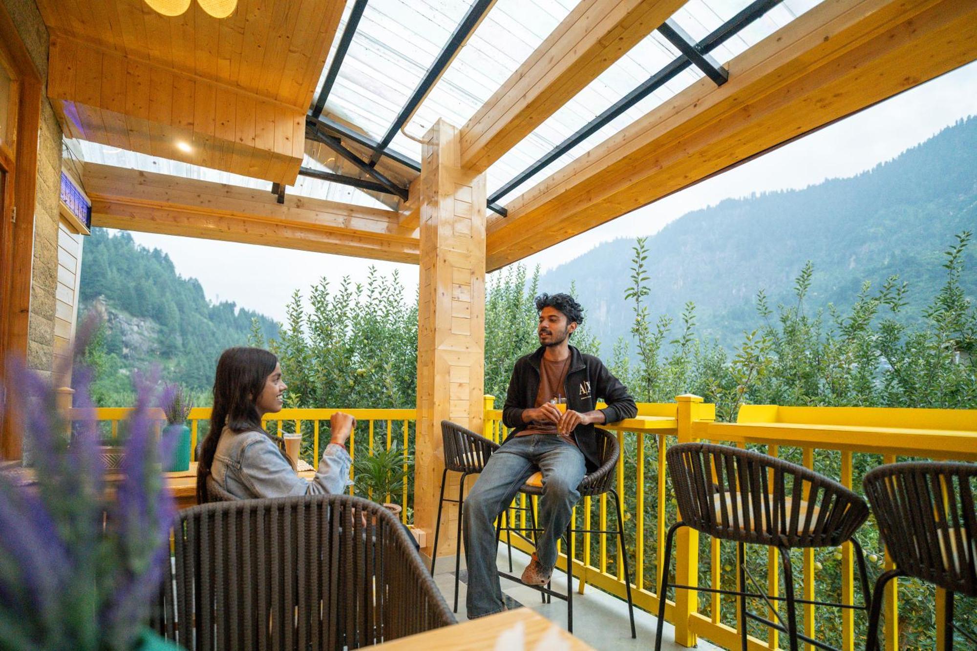 The Hosteller Old Manali, Manu Temple Exterior photo
