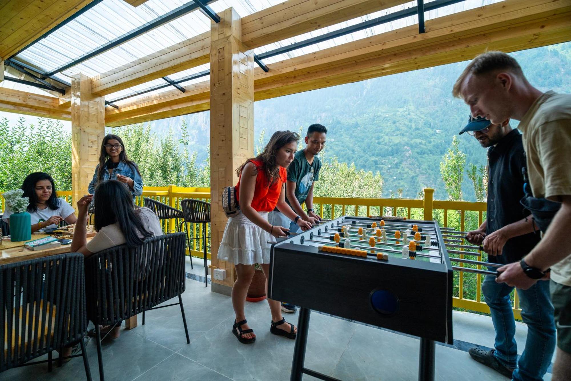 The Hosteller Old Manali, Manu Temple Exterior photo