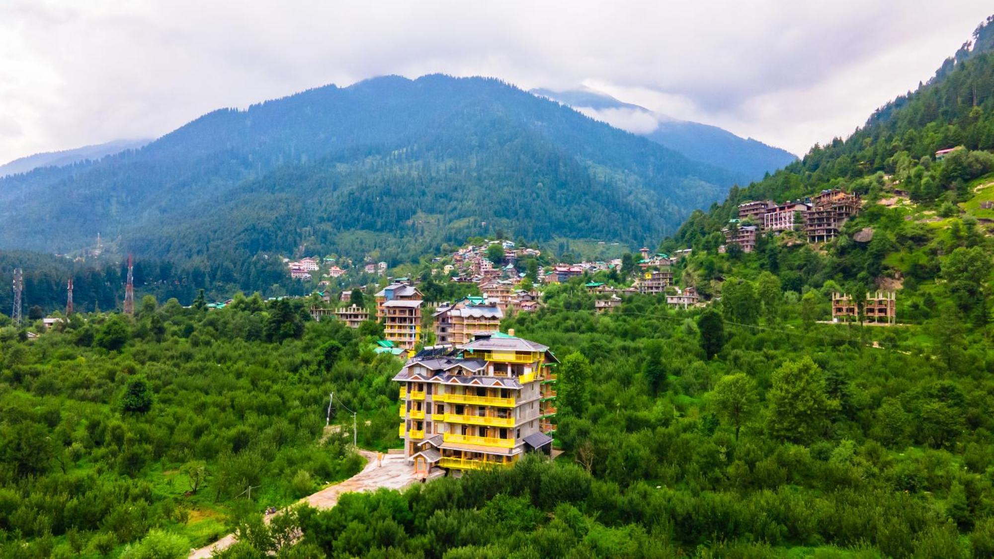The Hosteller Old Manali, Manu Temple Exterior photo